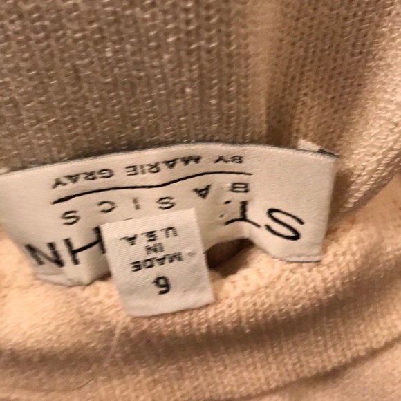 St. John Basic  Skirt - Picture 6 of 6